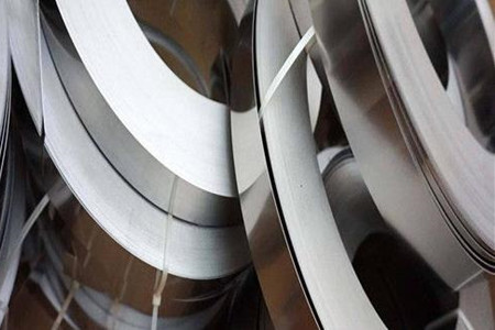 304不銹鋼帶軋穿的成因及應(yīng)對措施
